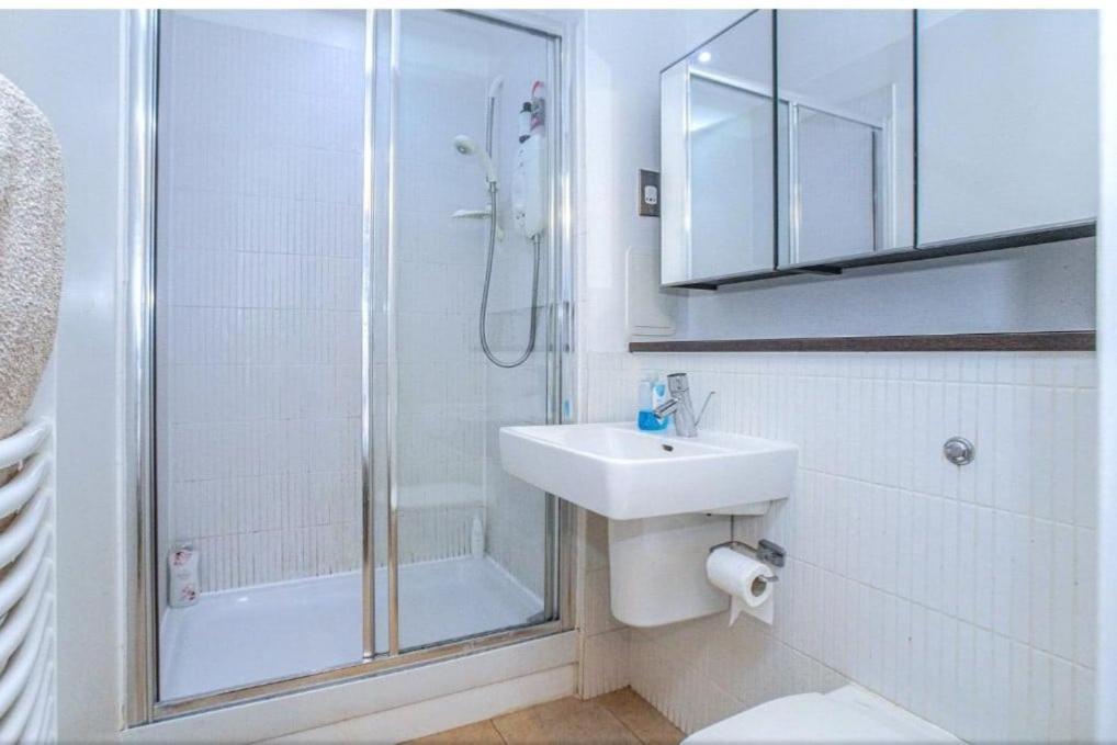 Oswald Apartment - Glasgow City Centre エクステリア 写真