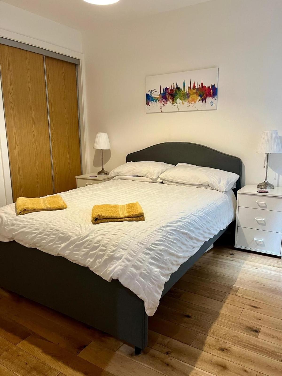 Oswald Apartment - Glasgow City Centre エクステリア 写真